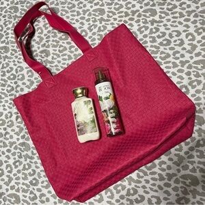 B&BW Brightest Bloom Tote Bundle